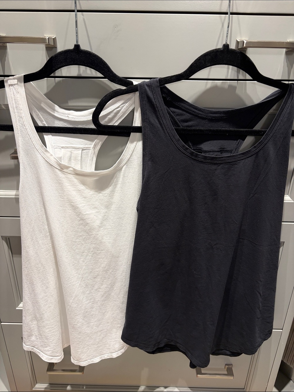 lululemon athletica Women’s Tank Tops - Black & White